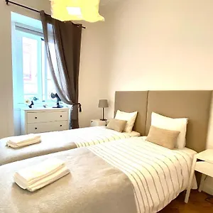 https://enjoy-mouraria-apartments.hotels-lisbon-portugal.com